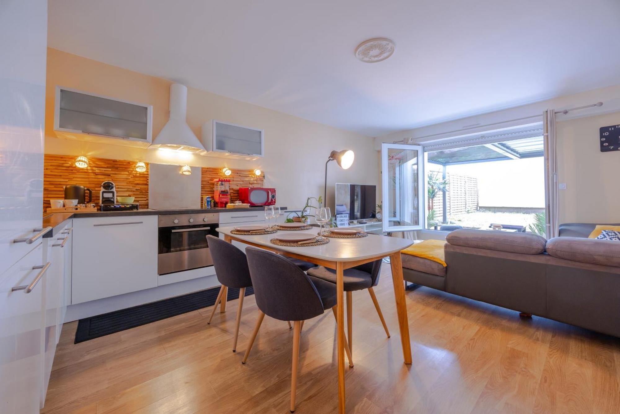 Ferienwohnung Le Coin Du Bonheur Nantes Exterior foto